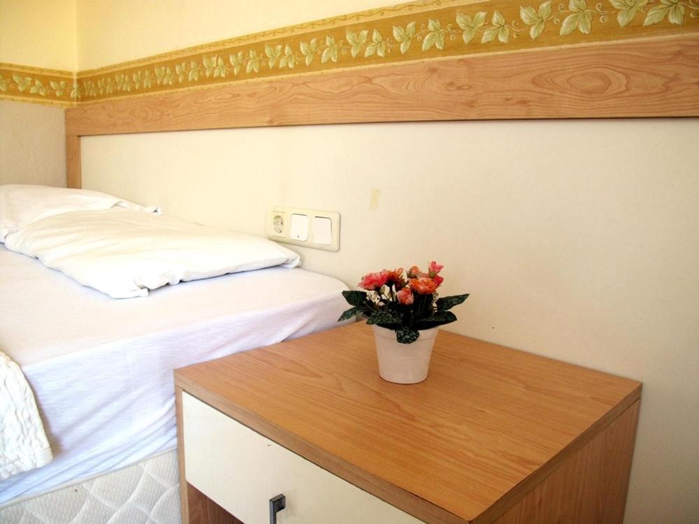 Rosy Hotel Kusadasi Habitación foto