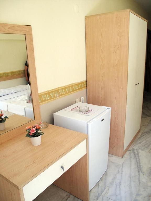 Rosy Hotel Kusadasi Habitación foto